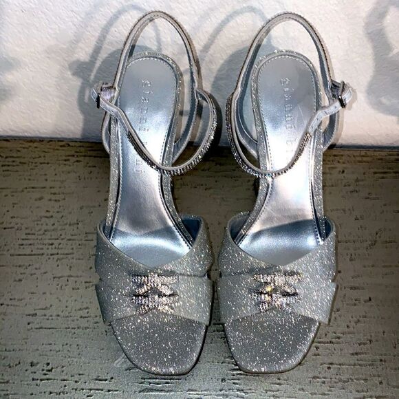 ❤️BRAND NEW Gianni Bini Dempsey Glitter Rhinestone Bow Platform Sandals - Picture 3 of 10